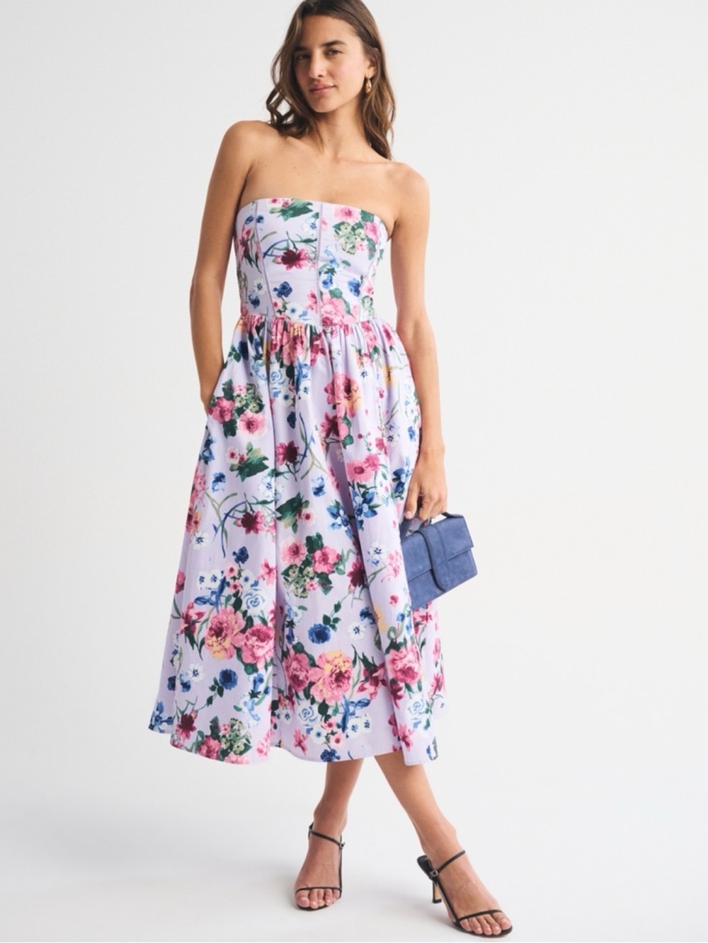 NWOT. A&F Bra-Free Dipped Waist Midi Dress in Lavender, Size M